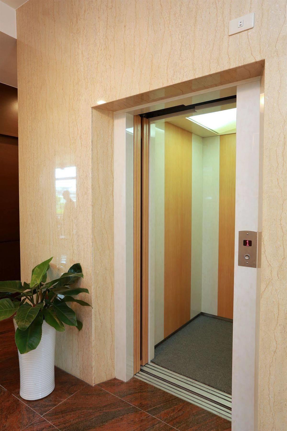 Lo Hong Ka Countryside House Apartment Luodong Bagian luar foto